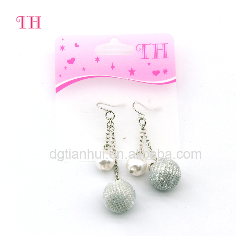 Earring 